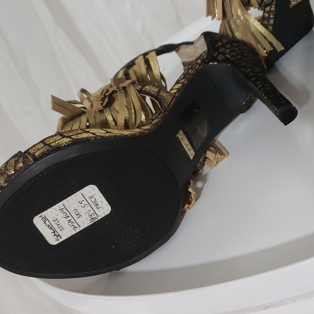 Bebe black and Gold Heels size 6 - Picture 8 of 10